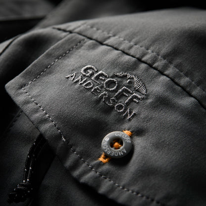 Ezmar-Midweight-Soft-Graa-Geoff-Anderson-Closeup-7.jpg