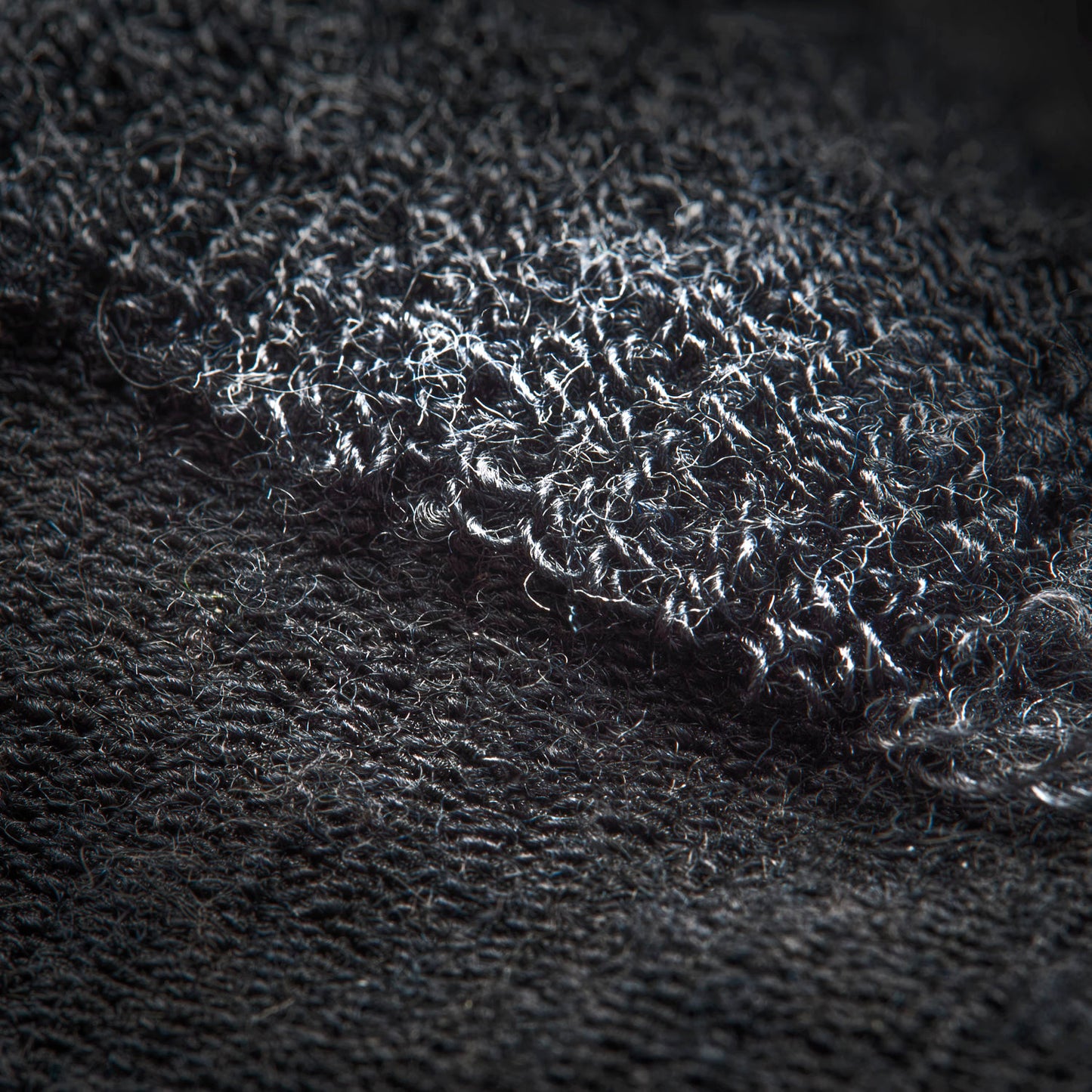 wizwool-merino-sokker-MidWeight-geoff-anderson-closeup-1.jpg